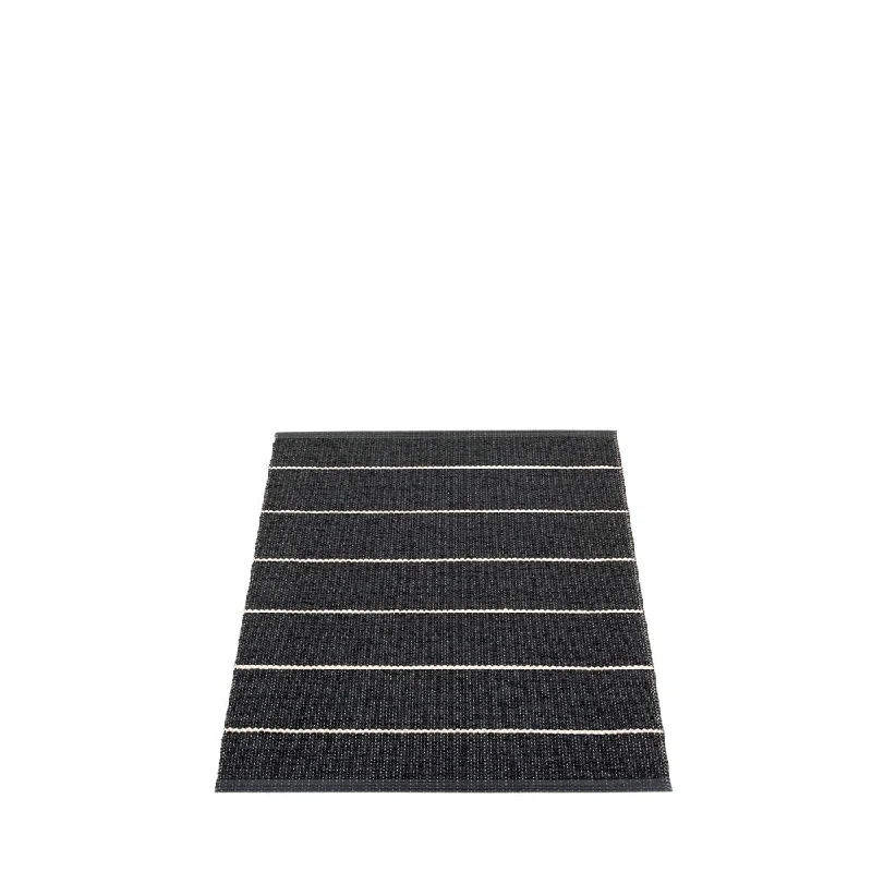 Sag Harbor Plastic Floor Mats Black/Vanilla (Multiple Sizes)