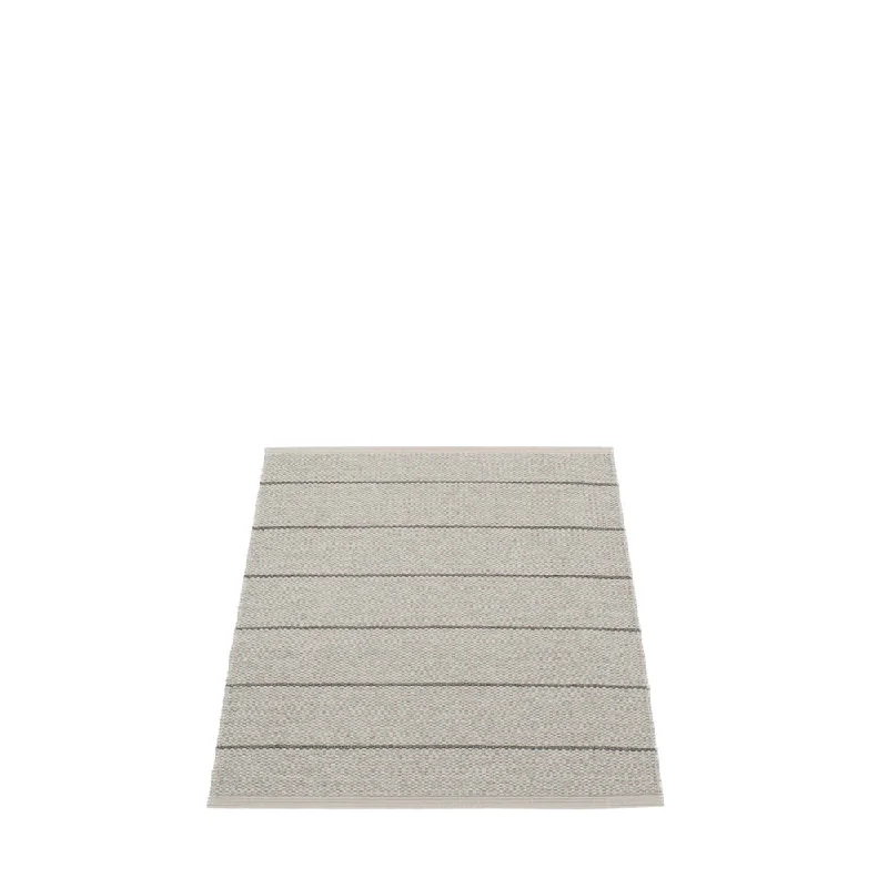 Sag Harbor Plastic Floor Mats Warm Grey/Fossil Grey (Multiple Sizes)